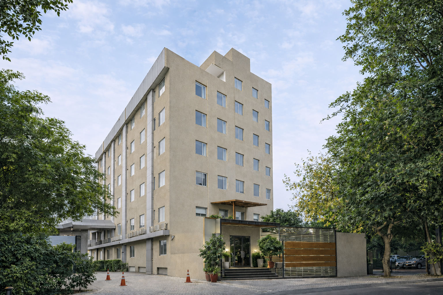 Hotel LYRO exterior